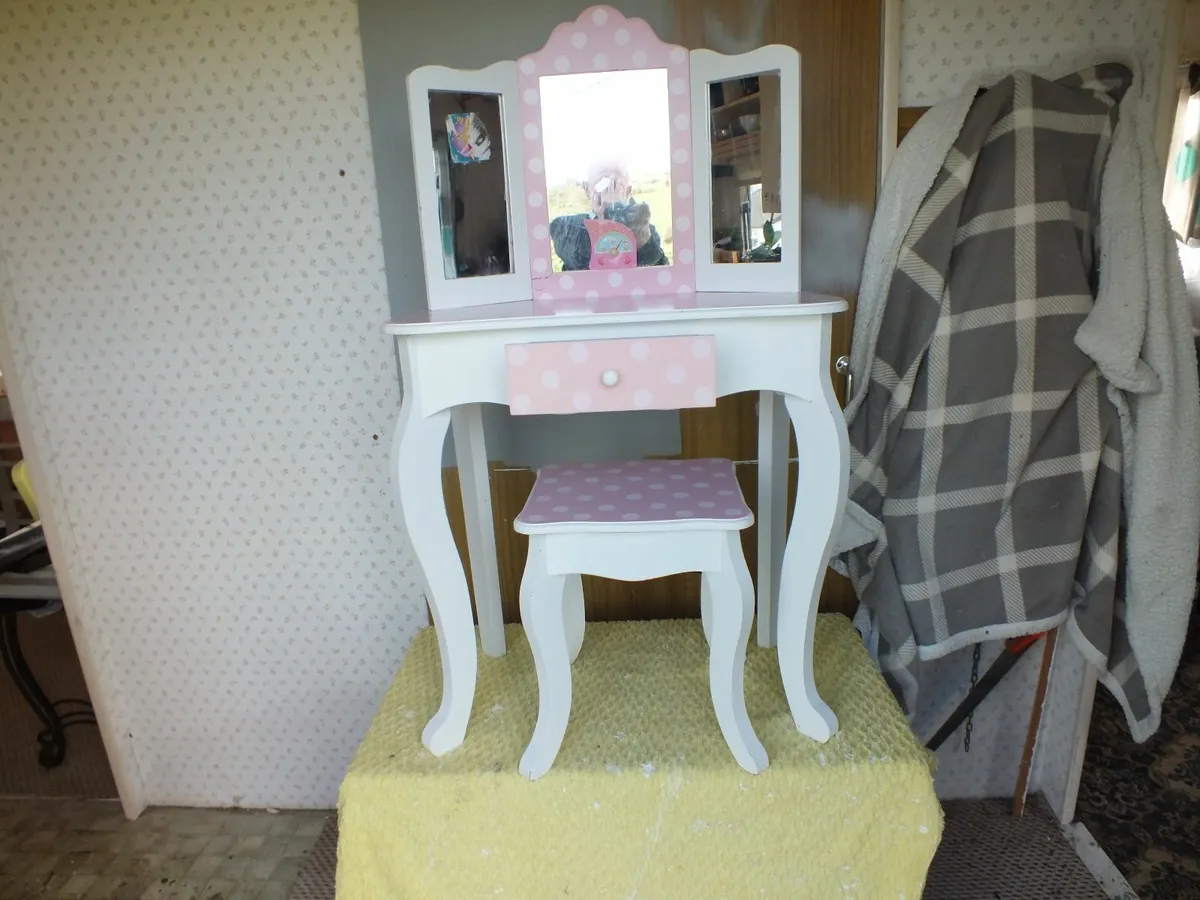 Dressing Table - Image 2