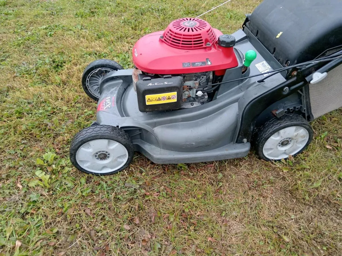 Lawnmowers - Image 2