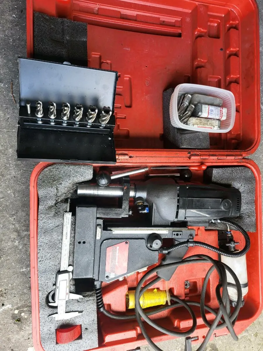Magnetic drill - Image 1