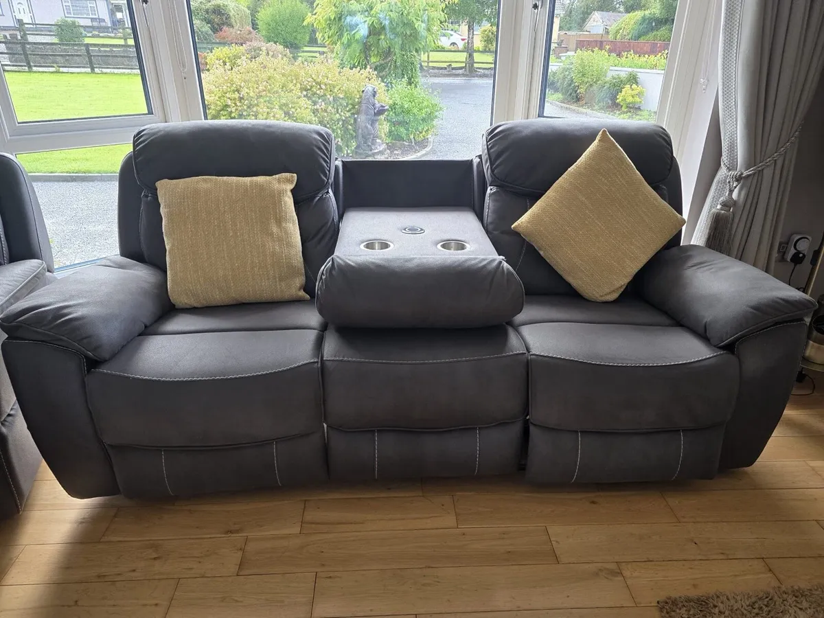 3 piece leather suite - Image 1