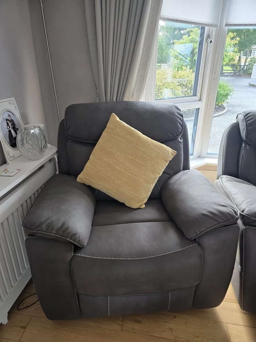 3 piece leather suite - Image 4