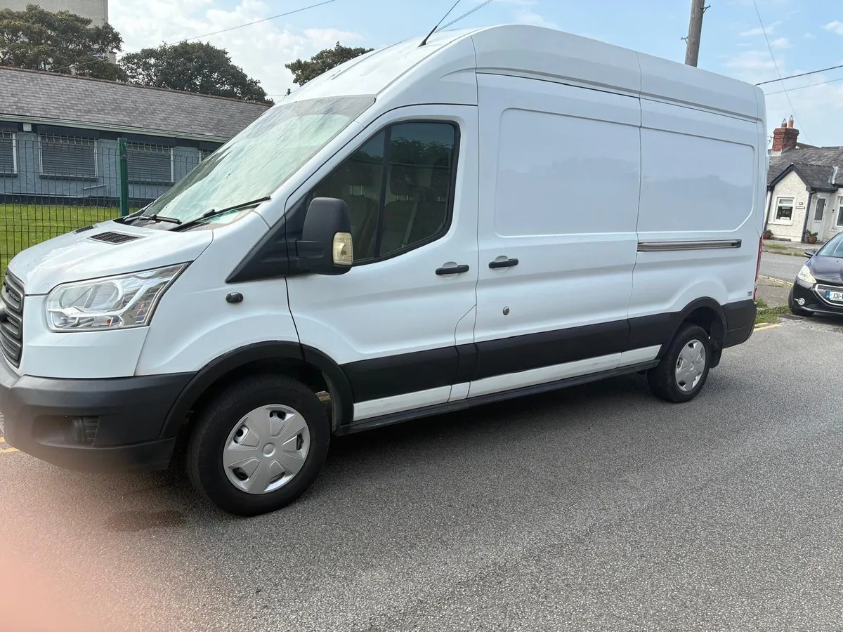 Van - Image 2