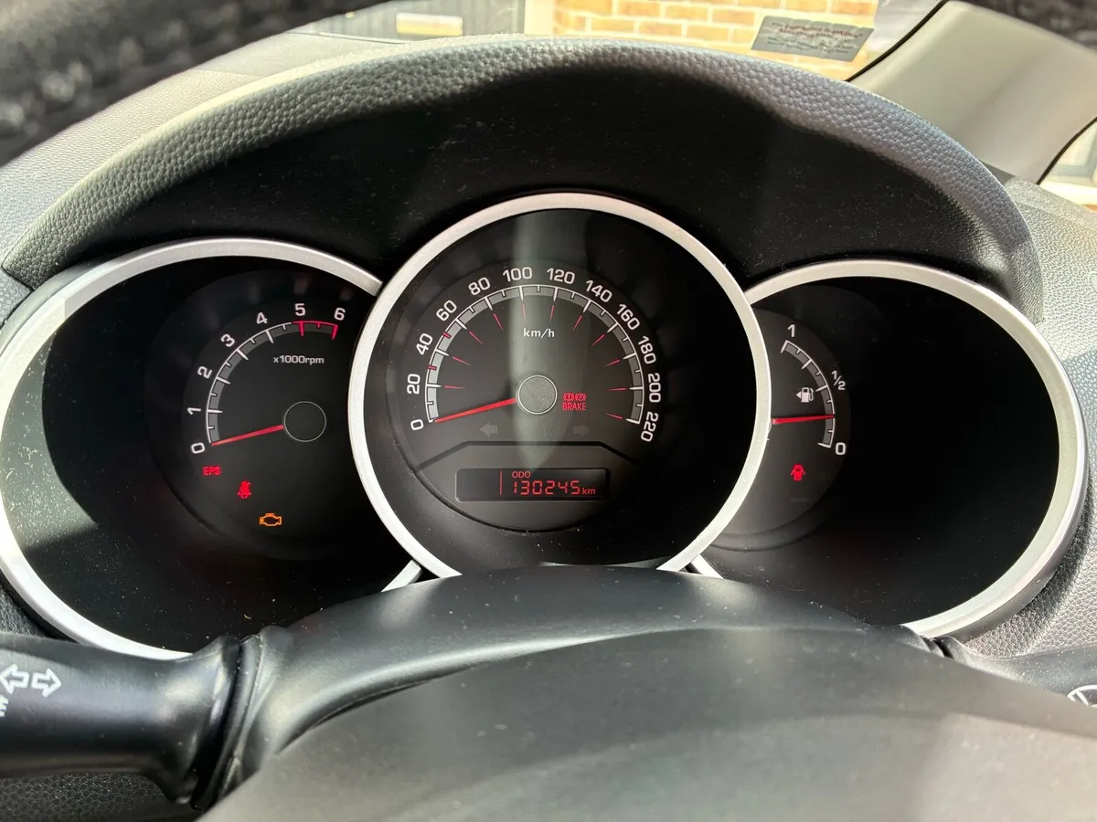 Kia venga 1.4 diesel 2013 130km - Image 2