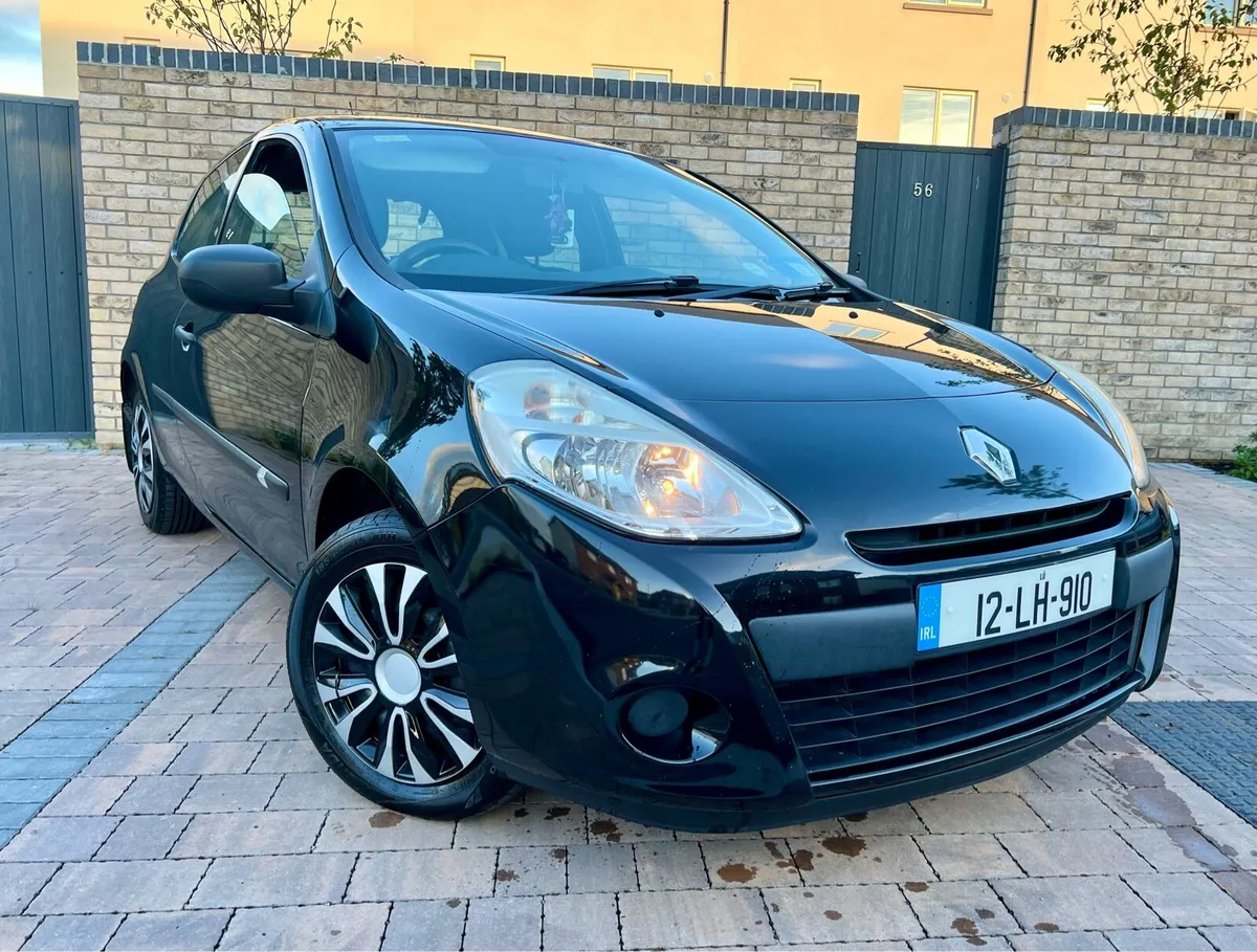Renault Clio - NCT & Tax - Full service - Image 1