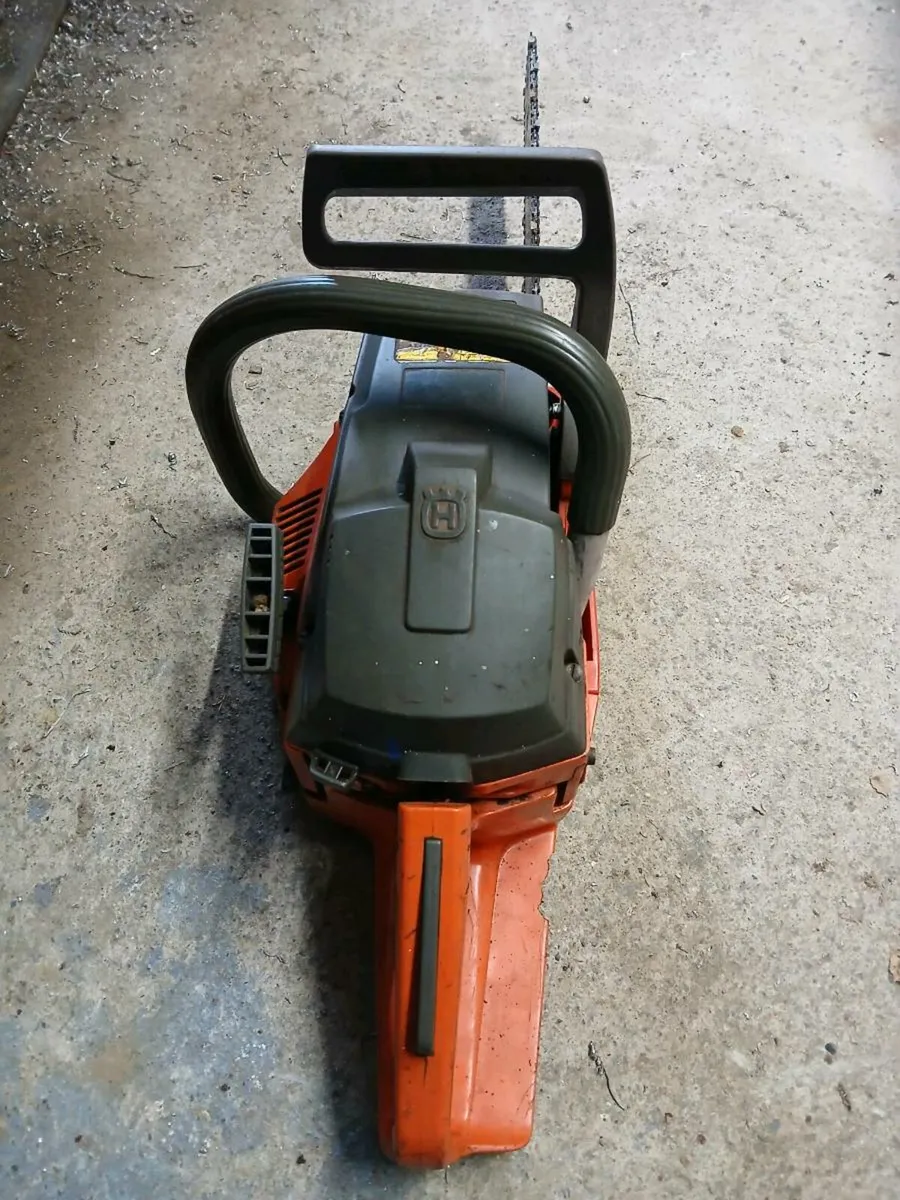 Husqvarna 51 Chainsaw - Image 3