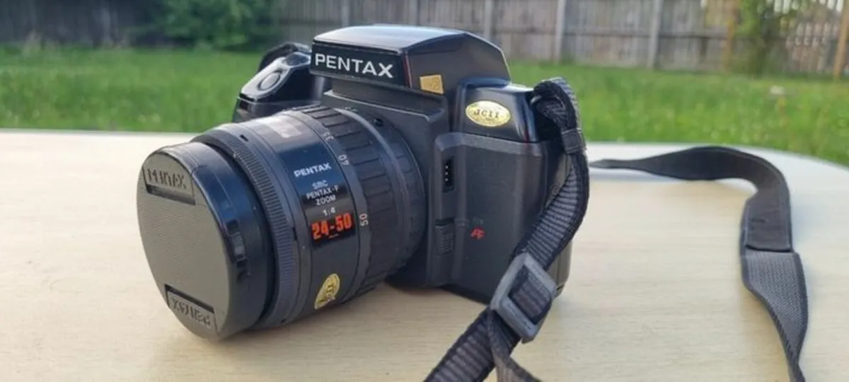 Pentax SF7 with Pentax F Zoom 1:4 24-50mm - Image 3