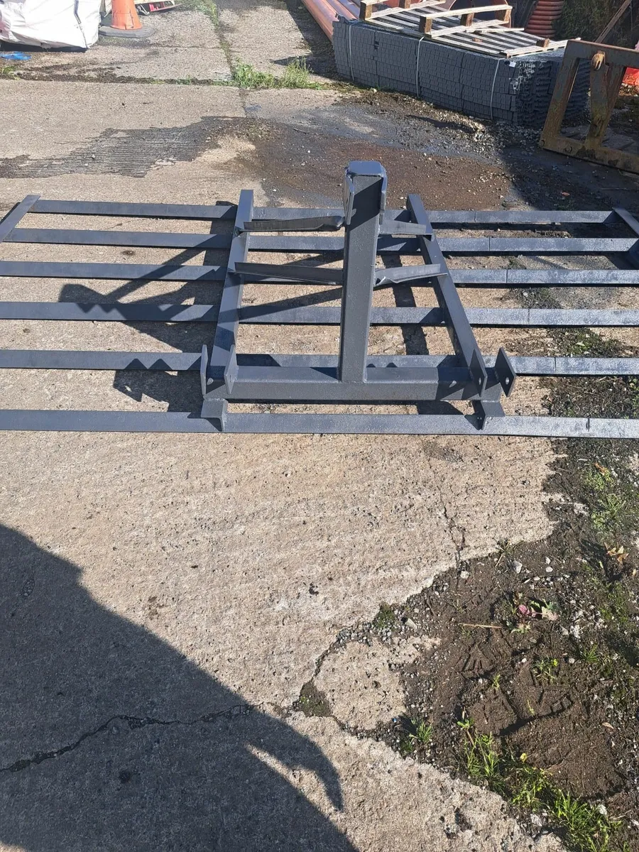 Farm equipment - Image 4
