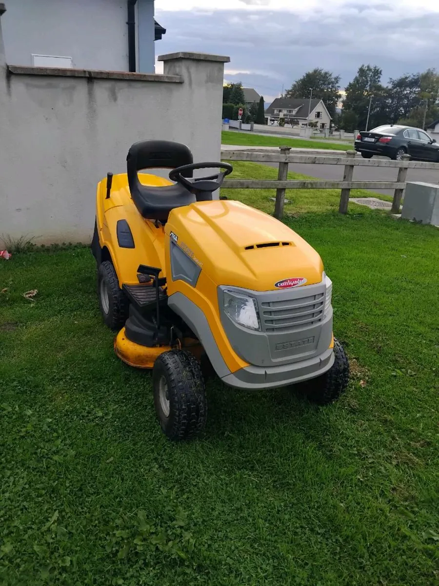 Ride on lawnmower 2019 - Image 1