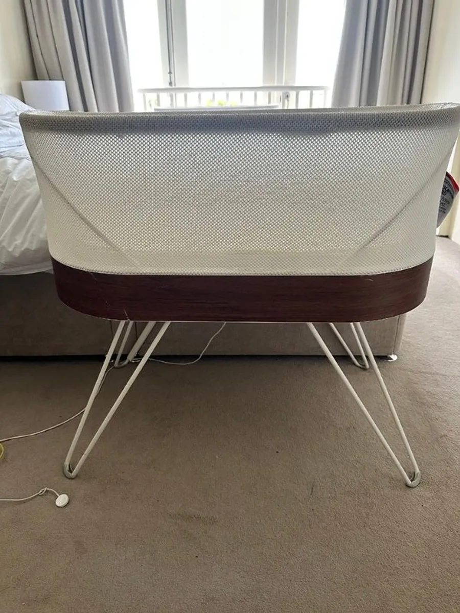 SNOO bassinet - Image 1