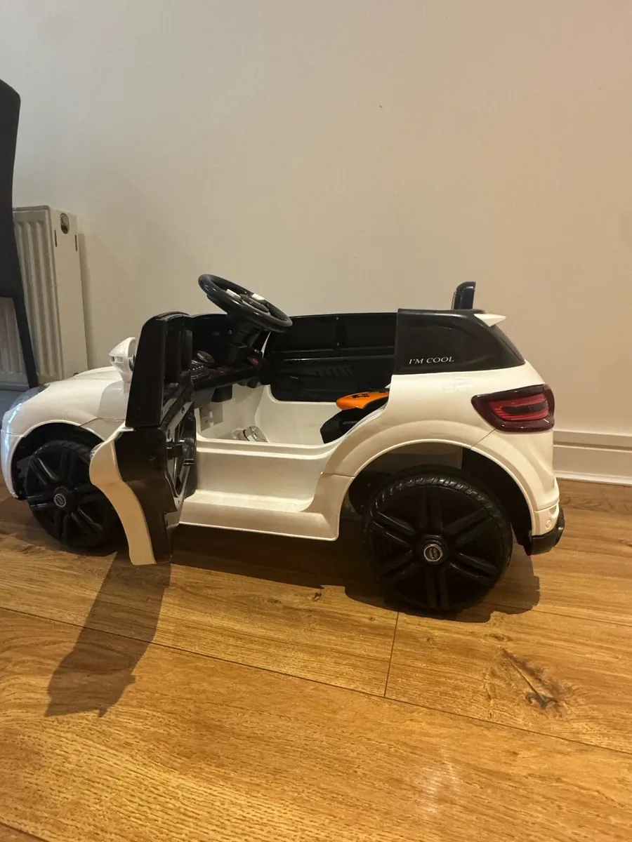 Kids electric Ride on Car - Image 2