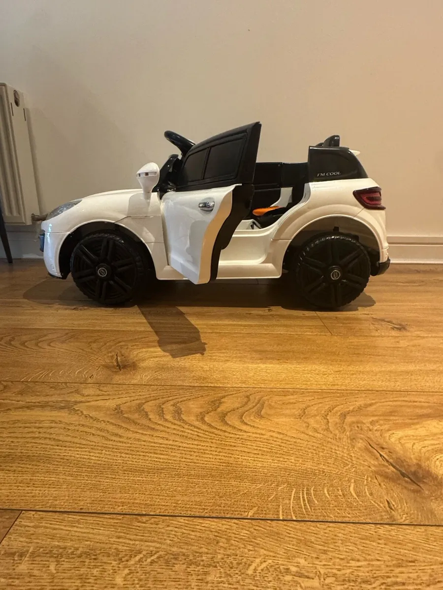 Kids electric Ride on Car - Image 3