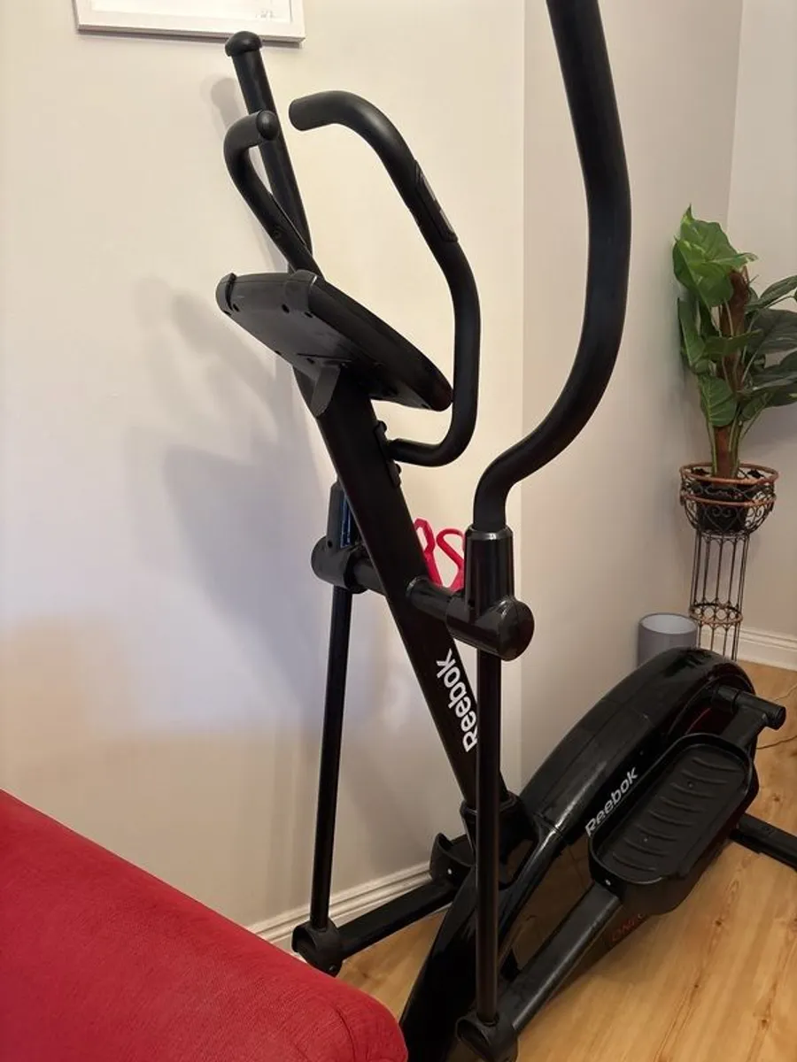 Reebok Cross Trainer - Image 4