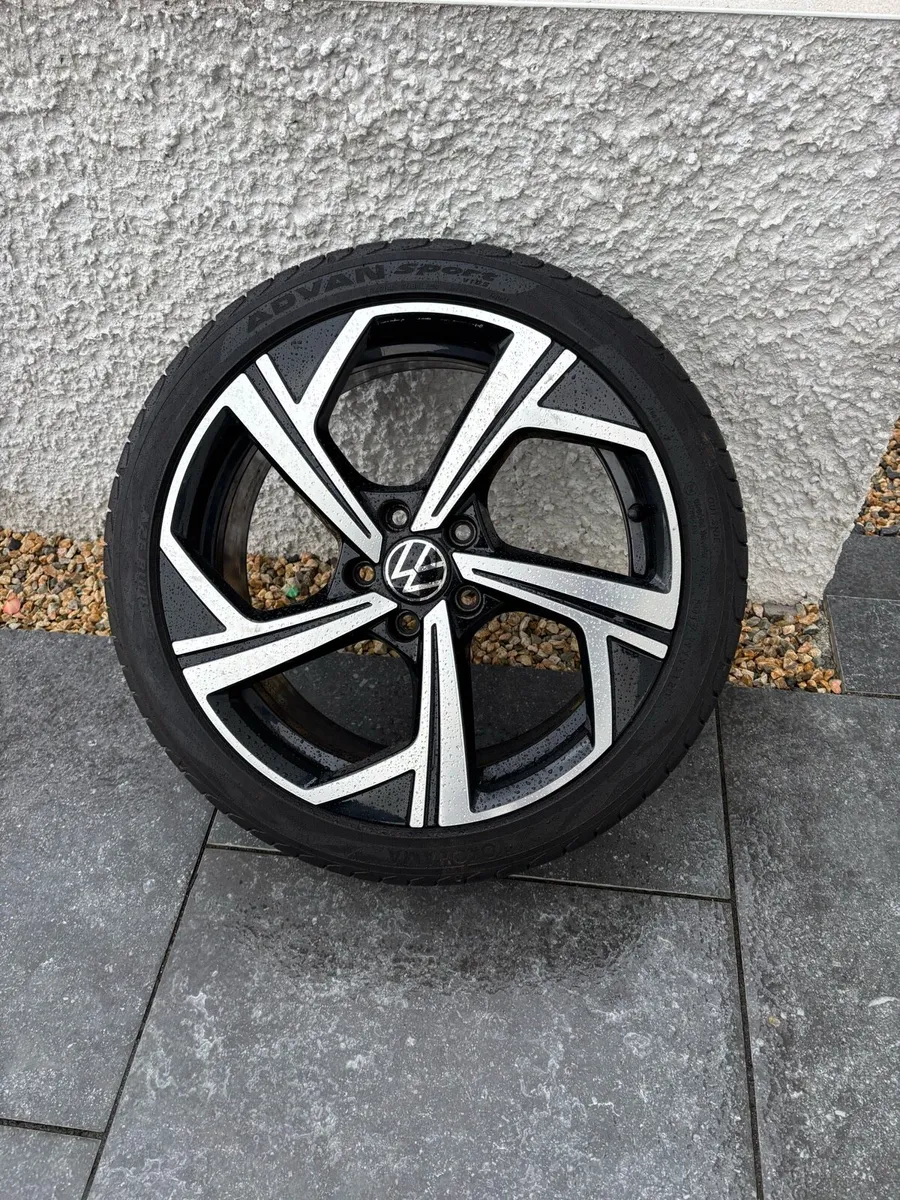 VW Golf R mk8 Genuine Alloys - Image 1