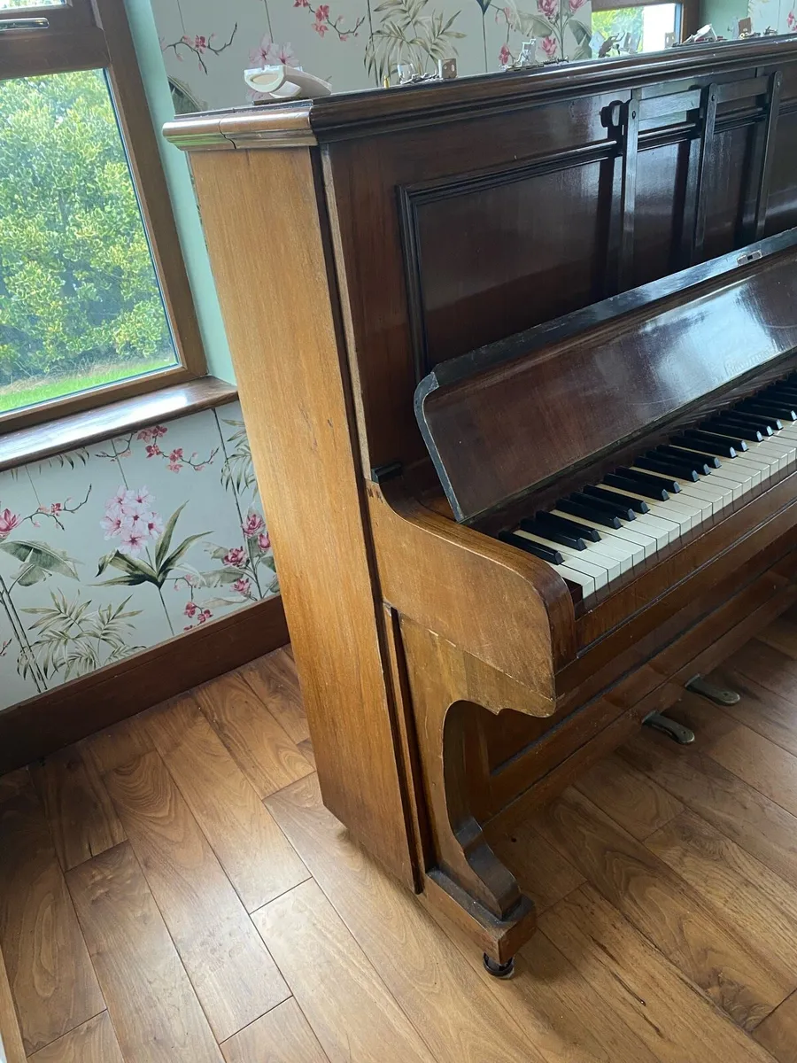 Piano - Image 4