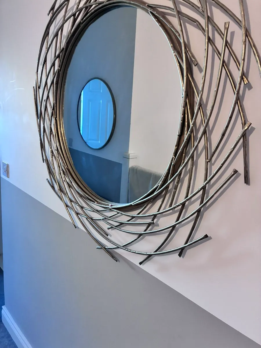 Mirror - Image 3