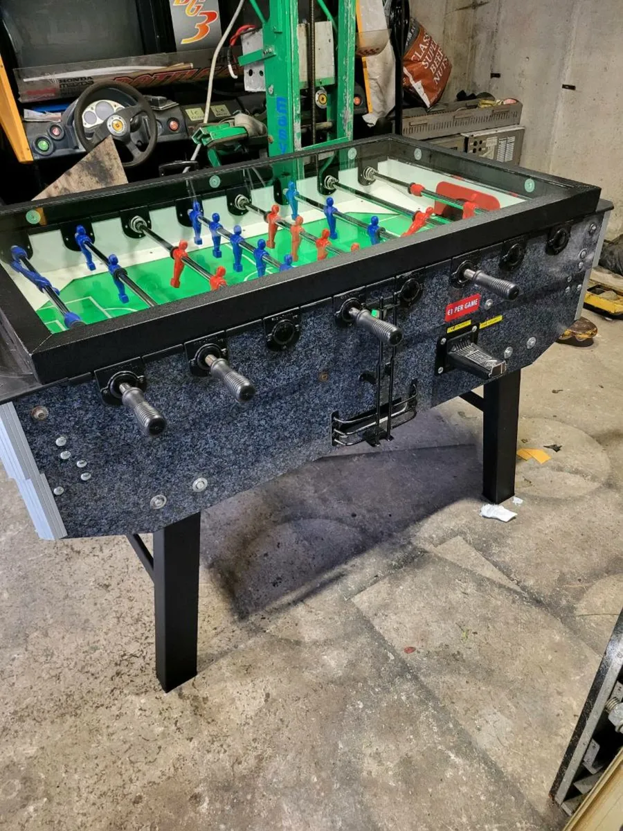 Commercial Foosball table in excellent condition - Image 2
