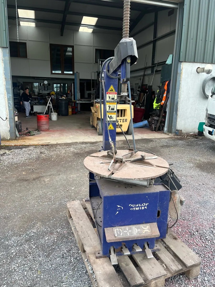 Tyre changing machine - Image 2
