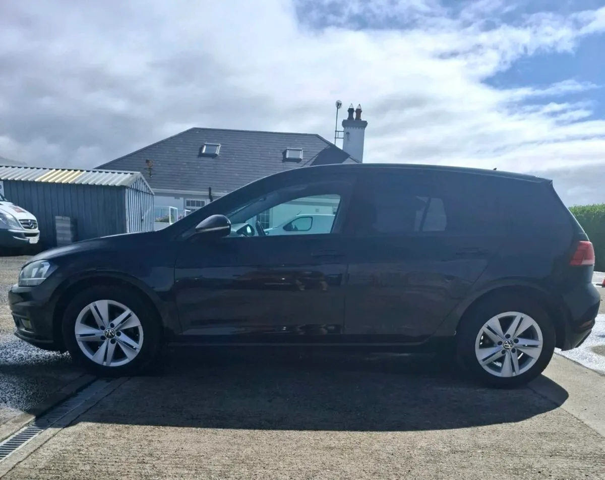 VOLKSWAGEN GOLF 1.6 TDI DIESEL 2018 - Image 3