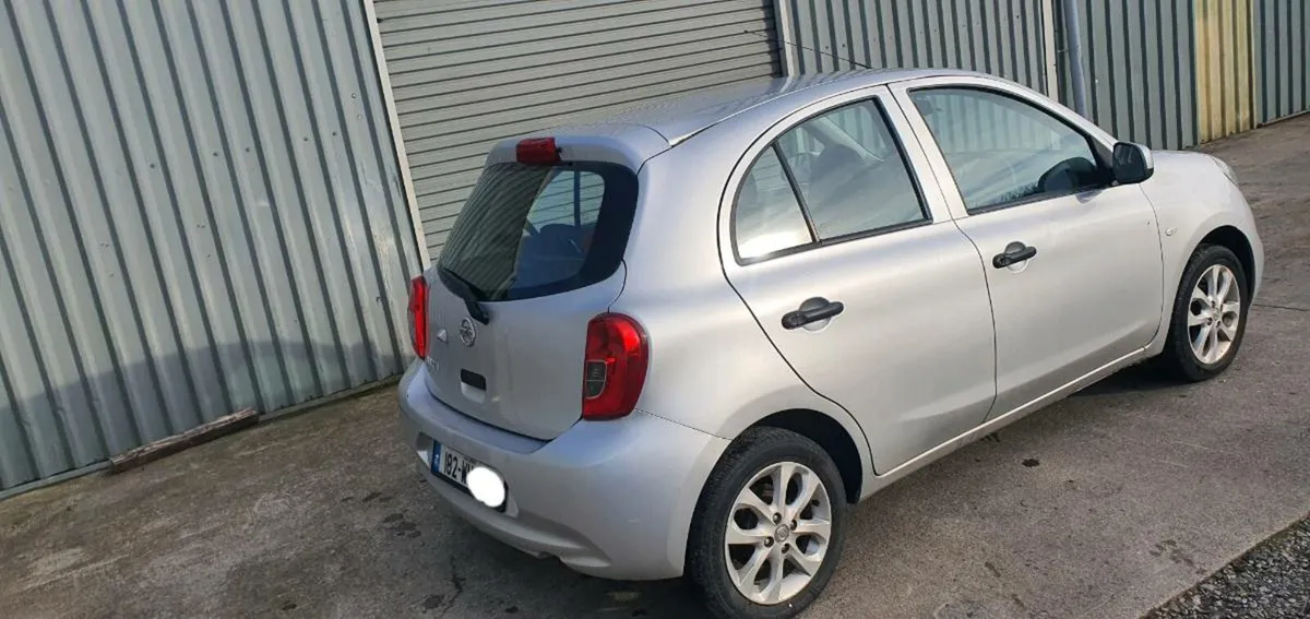 182 NISSAN MARCH AUTO - Image 4