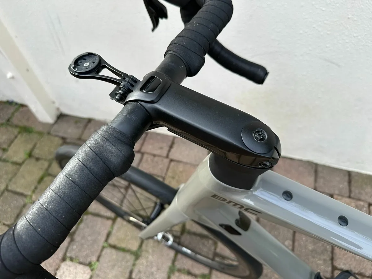 BMC Roadmachine 01 One (2021) - Image 3