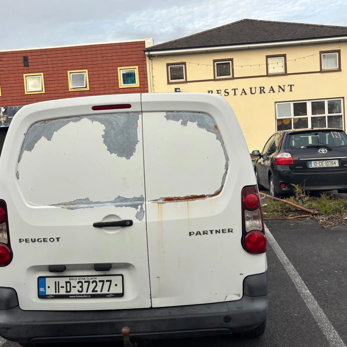 Peugeot Partner 2011 - Image 2