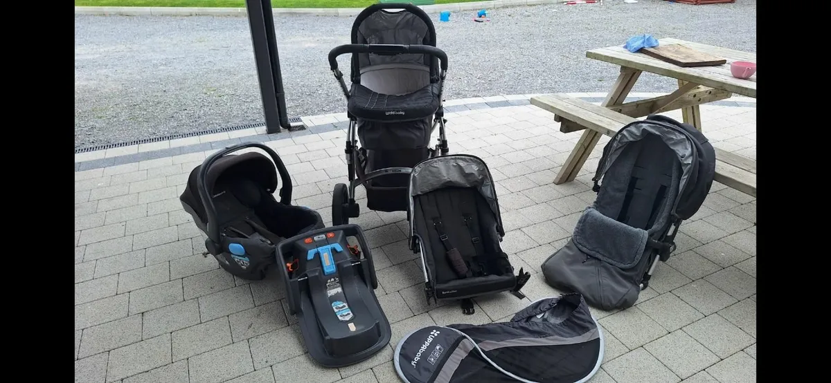 Pram - Image 1