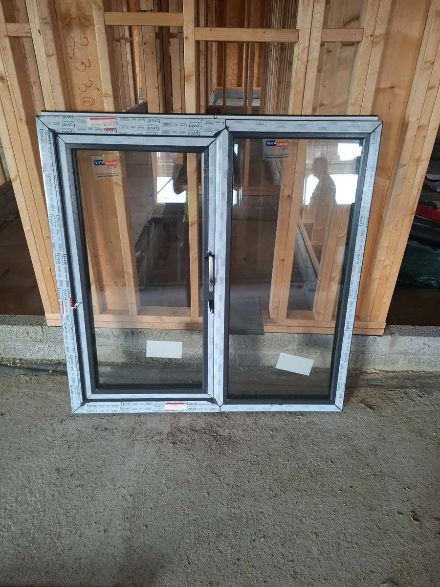 1200mm x 1200mm Window X2 - Image 2