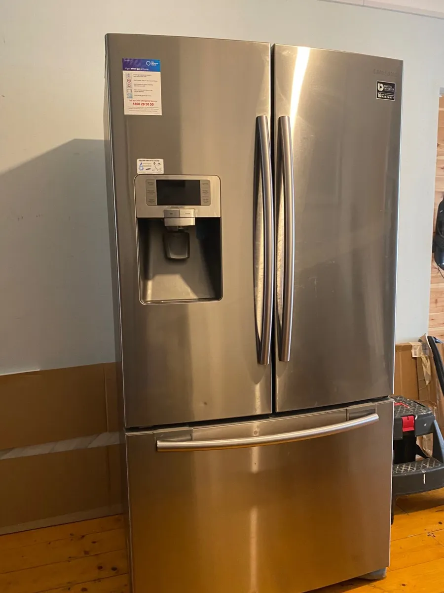 Fridge freezer - Image 1