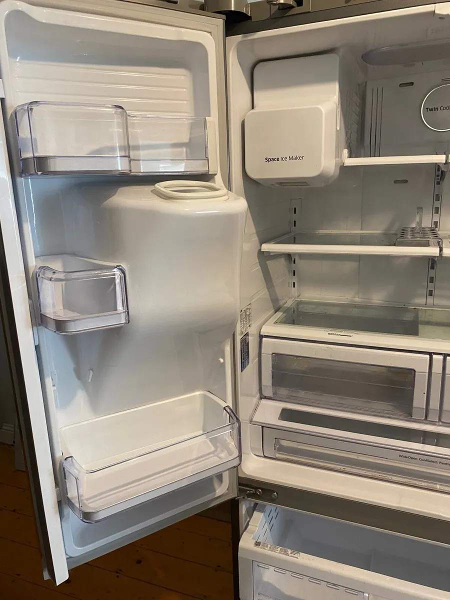 Fridge freezer - Image 4