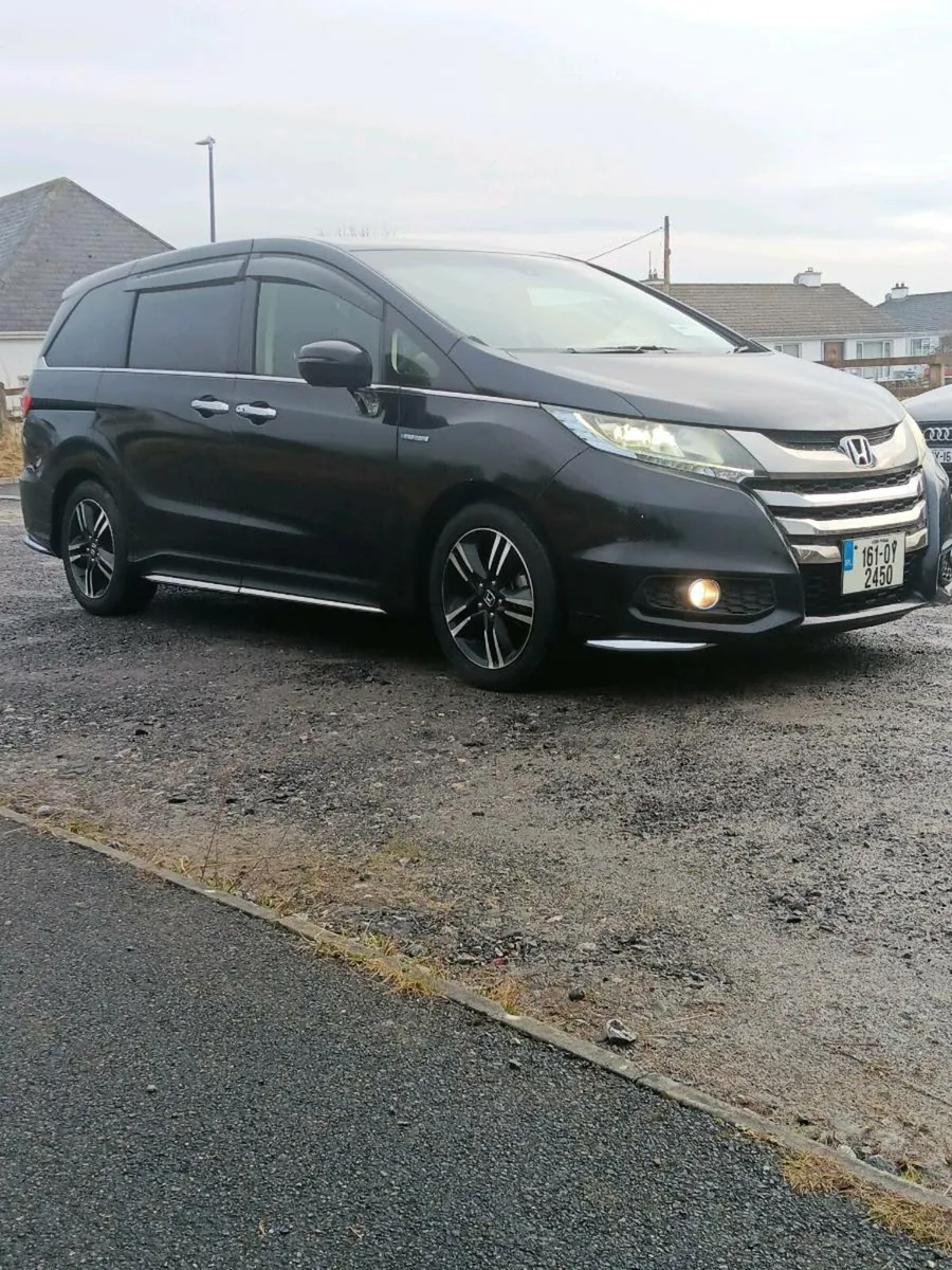 HONDA ODYSSEY HYBRID 2.0L 8 SEATER - Image 4