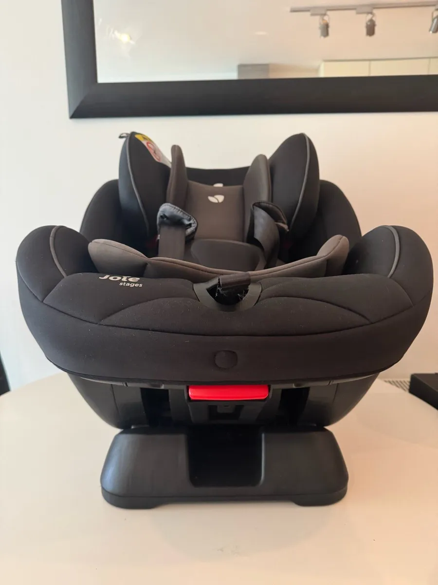 Car seat - Image 1
