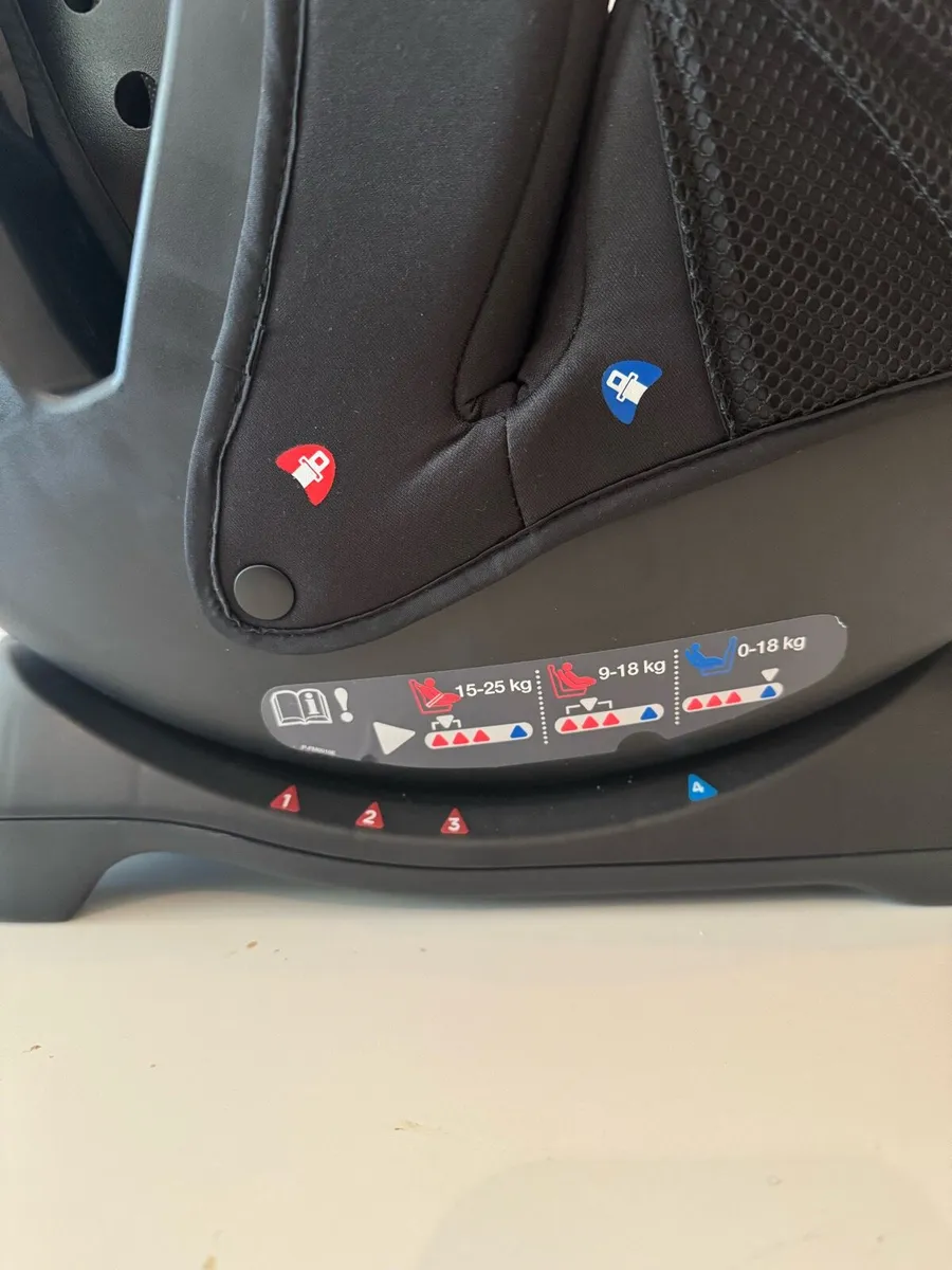 Car seat - Image 2