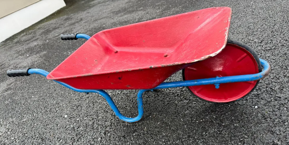 Vintage child’s wheelbarrow - Image 2