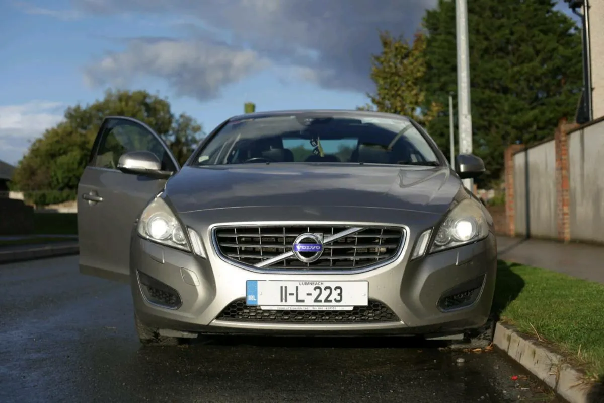 Volvo S60 D3 2011 NCT May 26+TAX Dec 25 - Image 1