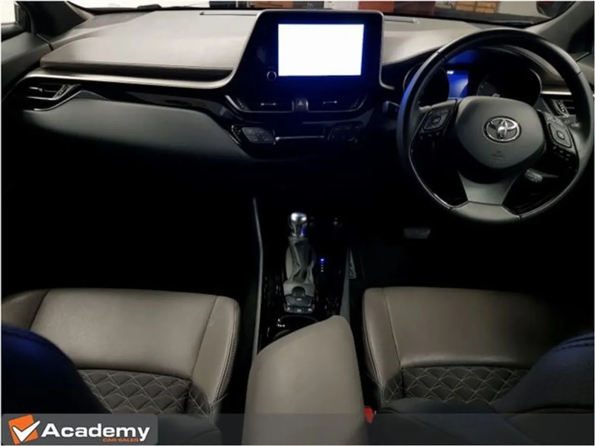 Toyota C-HR Hybrid SOL 4DR Auto - Image 2