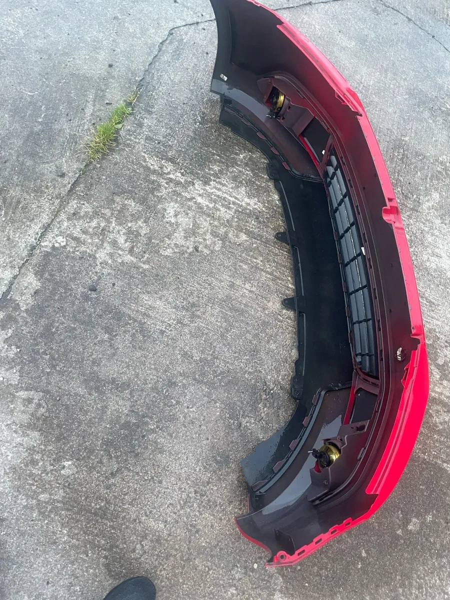 Vw Jetta mk6 bumper - Image 4