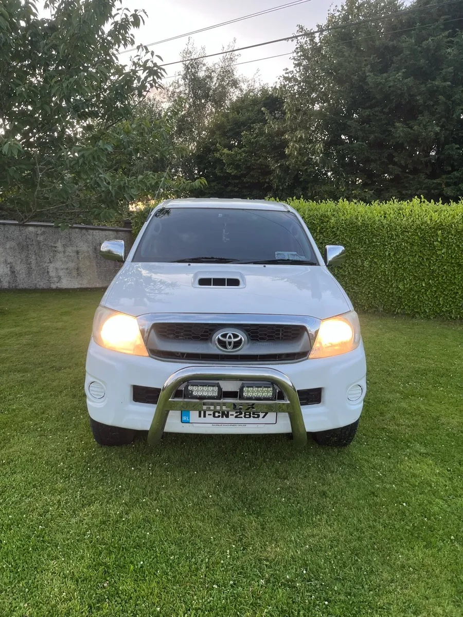 Toyota hilux - Image 4