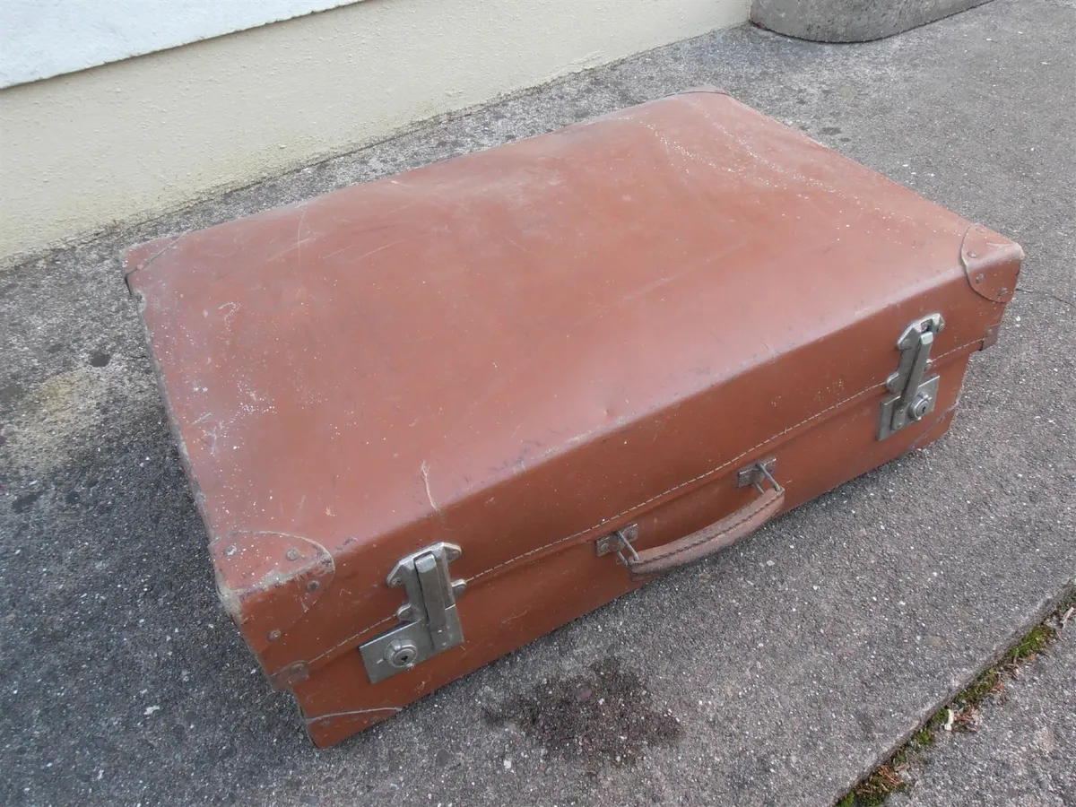 Vintage Suitecase - Image 1