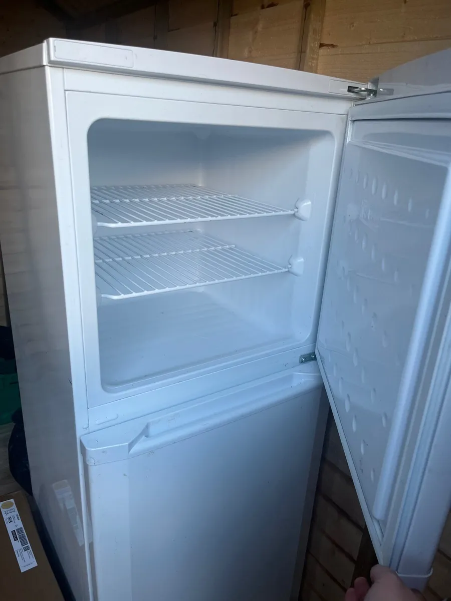 Fridge freezer - Image 2