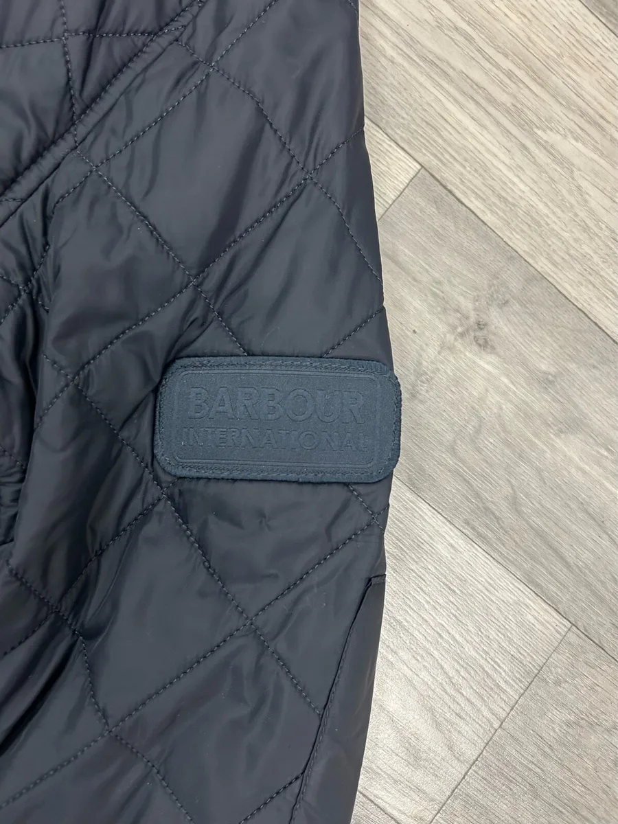Barbour International Ariel Quilt Jacket Mens S - Image 3