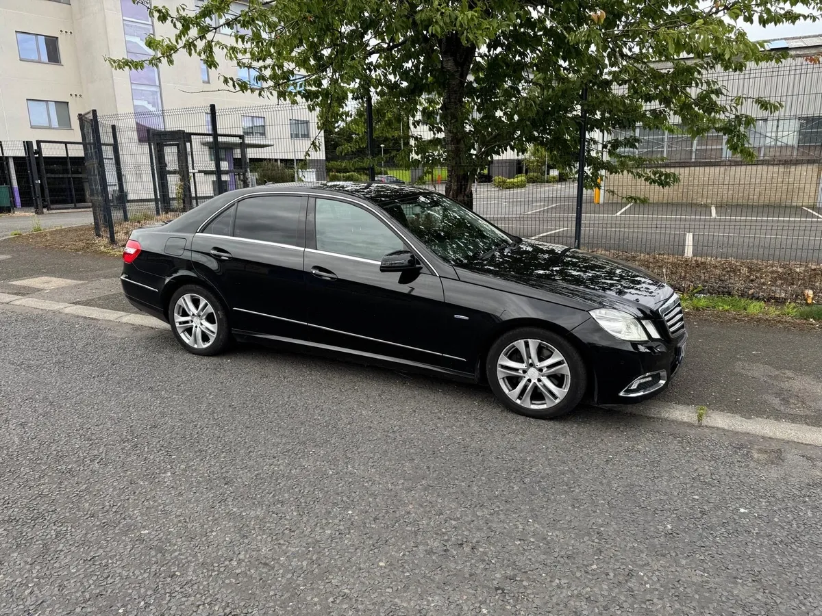 Mercedes e class 2009 e250 cdi - Image 1