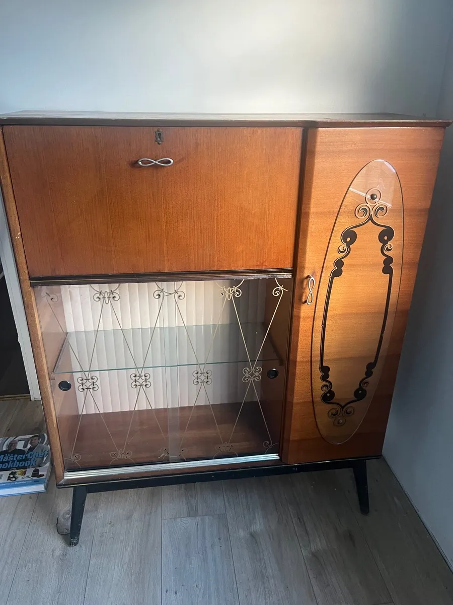 Side board/ drinks cabinet - Image 1