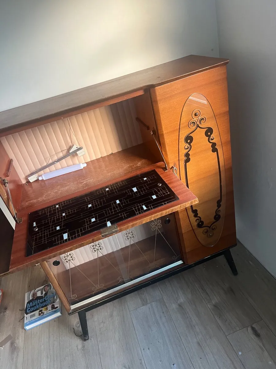 Side board/ drinks cabinet - Image 3
