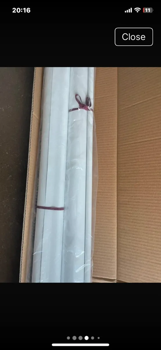 Brand new Roller blind - Image 3