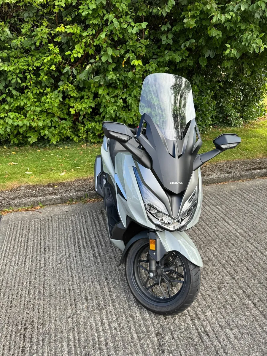 Honda Forza 350 - Image 2