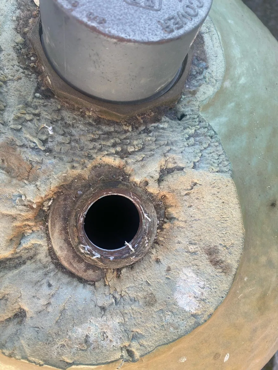 120 Litre Single Coil Hot Water Cylinder - Image 3