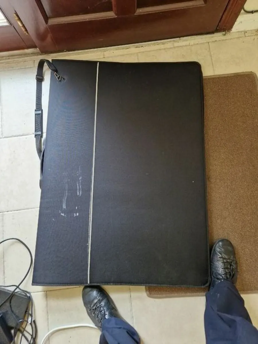 Portfolio Zipped Carry Case with Handle and Strap - Image 2