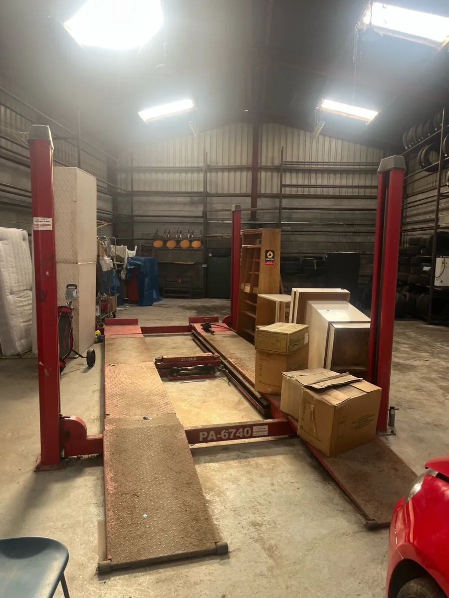 Clearance of Garage Equipment - Image 4