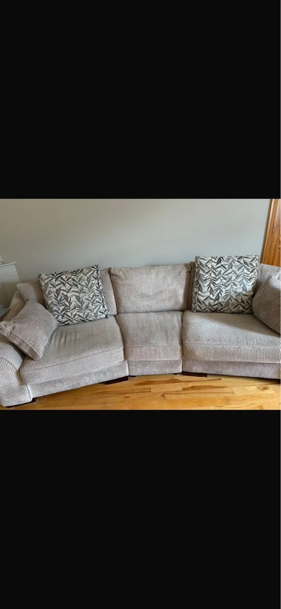 4 & 2 Seater Sofa - Image 3