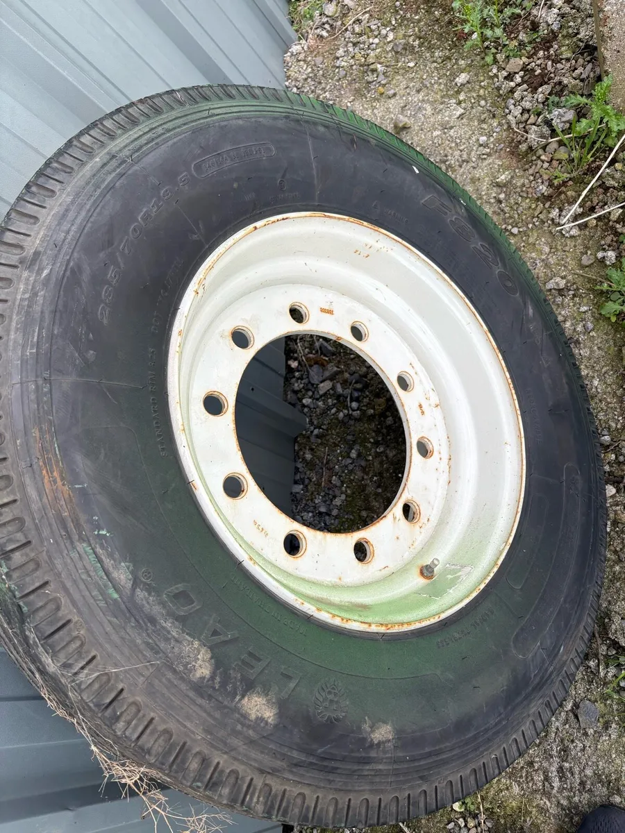 Selection of wheels for trailers and low loaders - Image 1